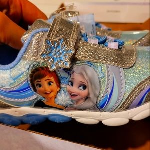 Size 10 Frozen Athletic Kids Light Up Shoes